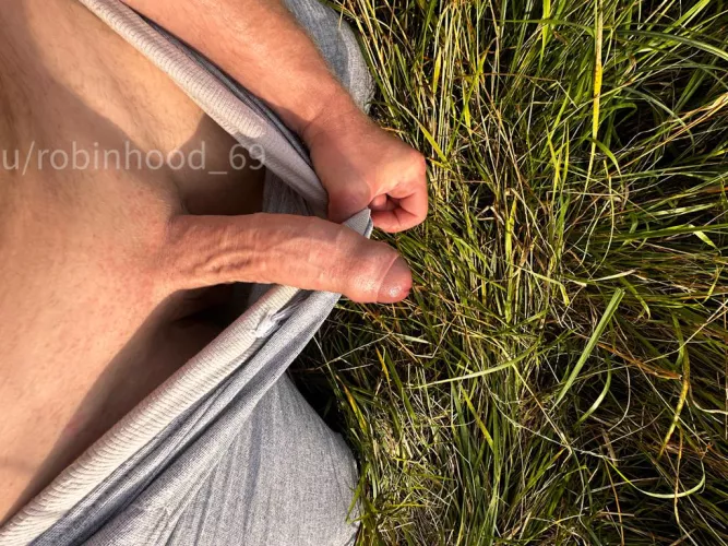 Who like curved cock? by Robinhood_69