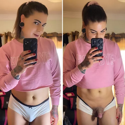 Afternoon boredom… 🤭 by Emmaink-13