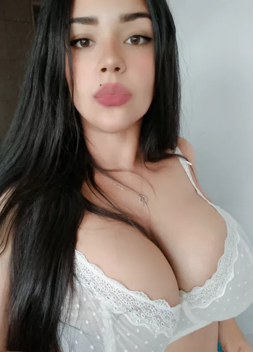 Cute and naugthy by kyzbella