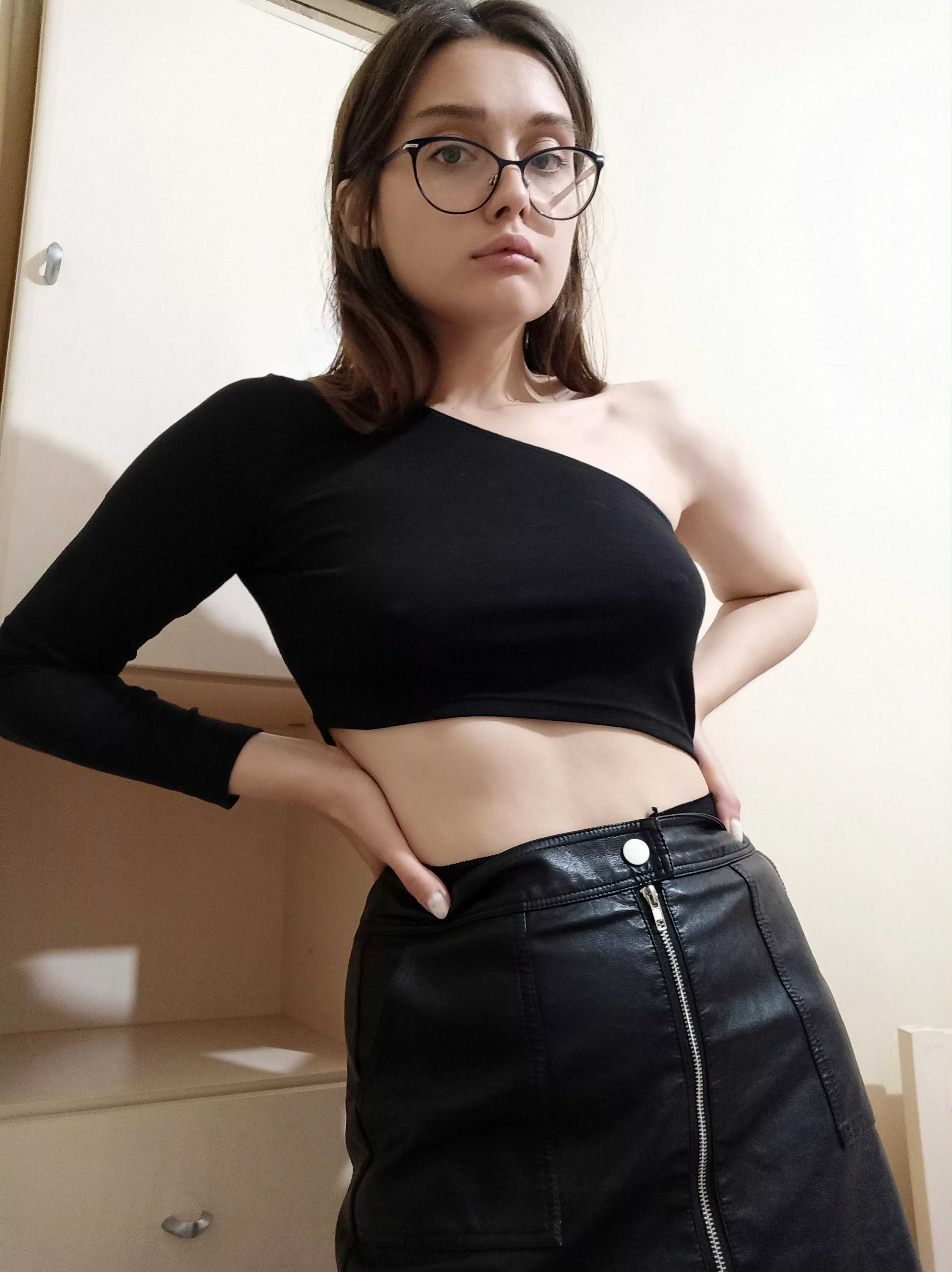 Do you like the black crop top? 🖤 posted by Honey_69_
