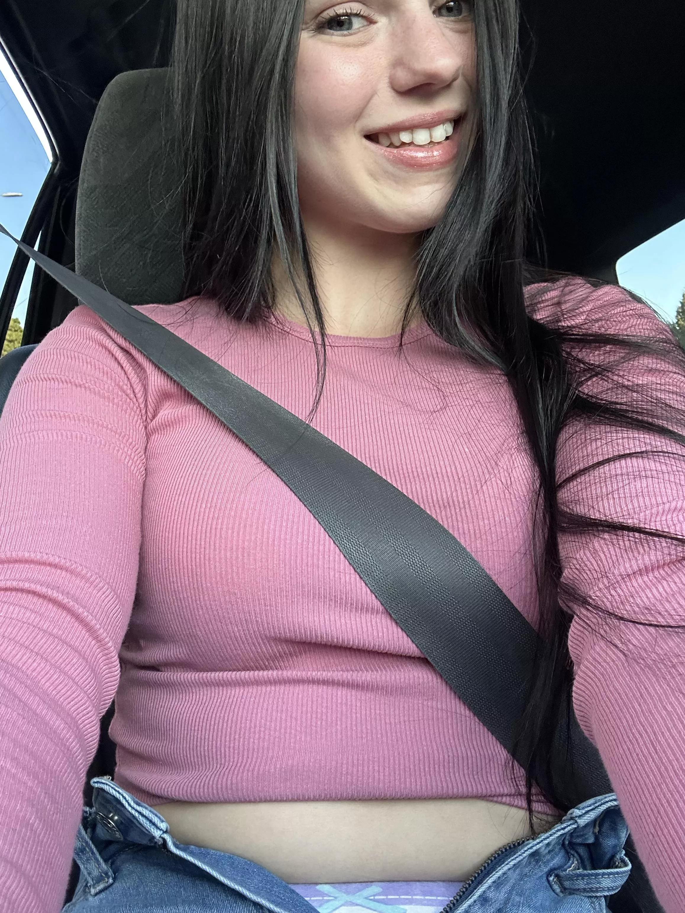 Forever daddy’s passenger Princess 👑💖 posted by SoggyStrawberryy