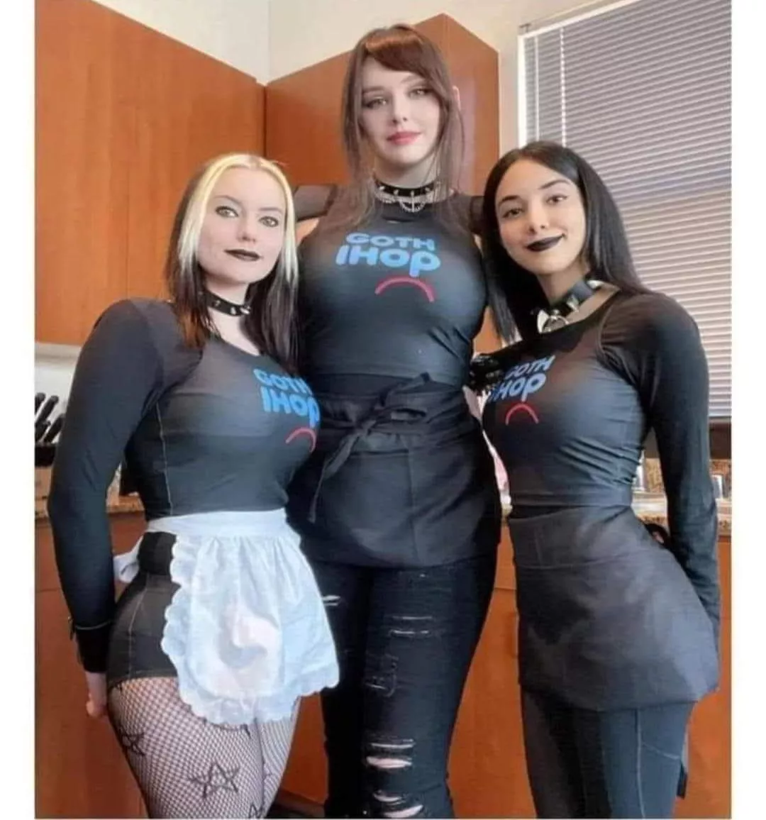 Goth IHOP posted by lavalley29