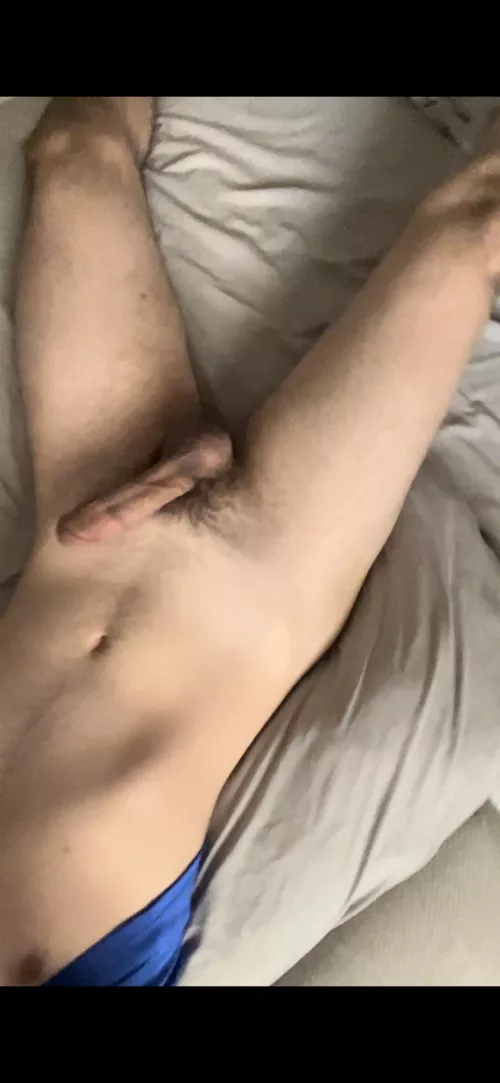 haven’t shaved :) by Brilliant_Zucchini51