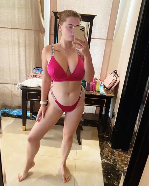 I believe this swimsuit fit my body by CoolestHaroch