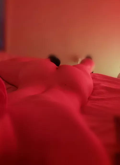 I love those light colors. Do you? by maybehotguy