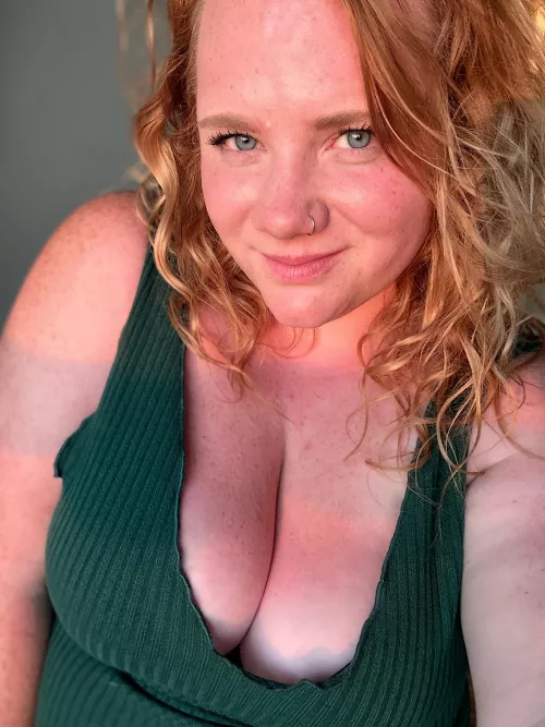 I’m new around here, so hello! I’m Laura by Lauraleslie