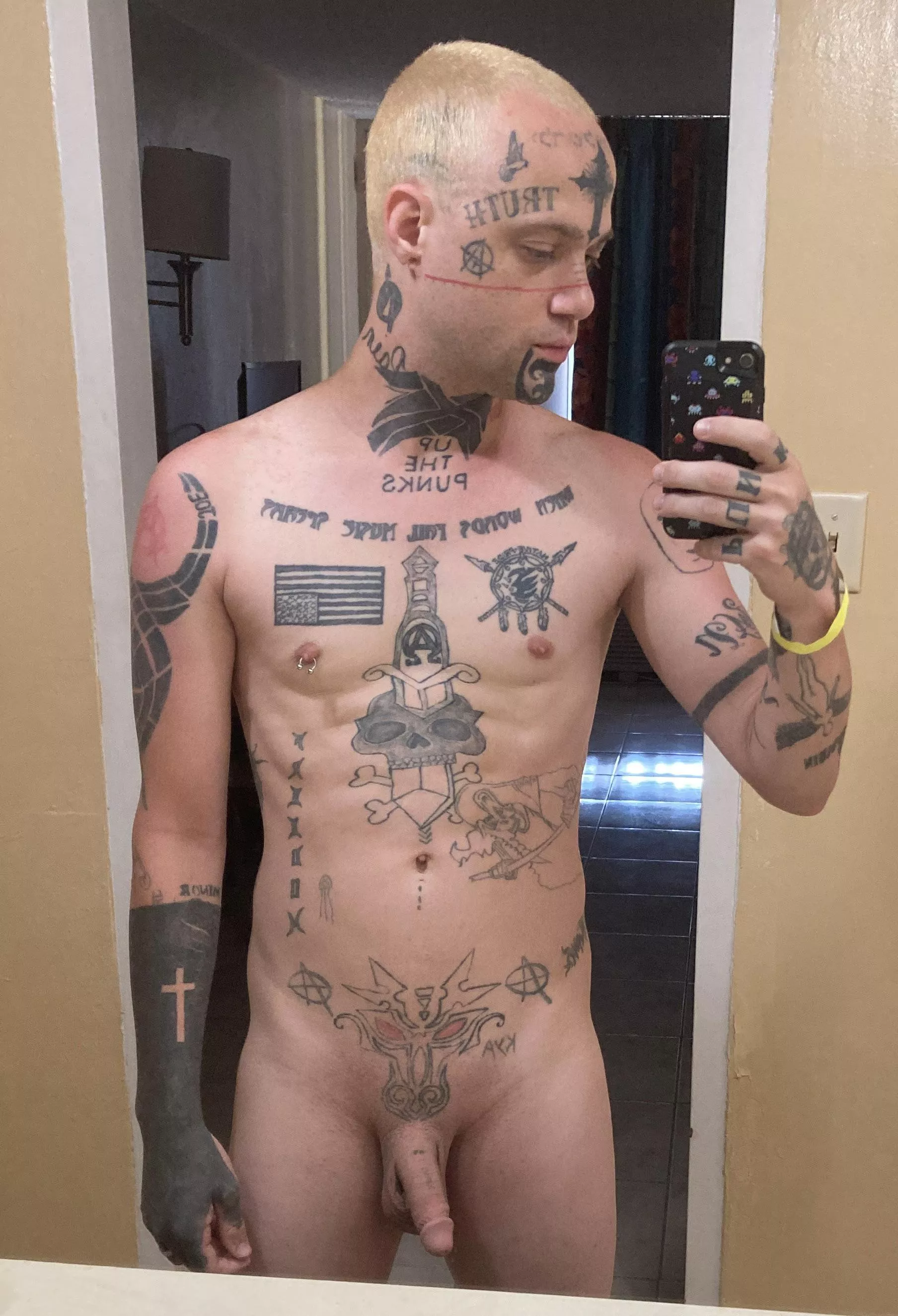 M Rate me 1-10 critique or compliment :)? posted by Inkednfree3