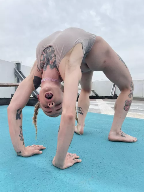 Nice and sweaty by Cythia_Susa