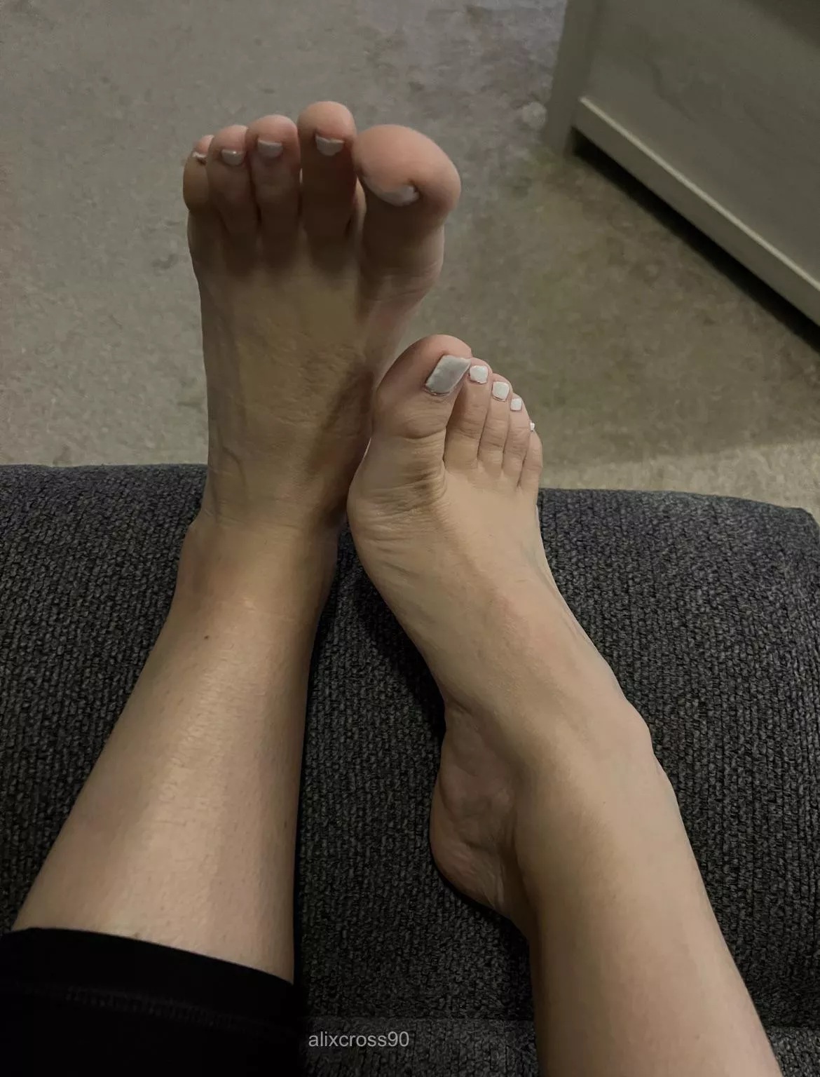 Quick! Arches or white toes? posted by alixcross90
