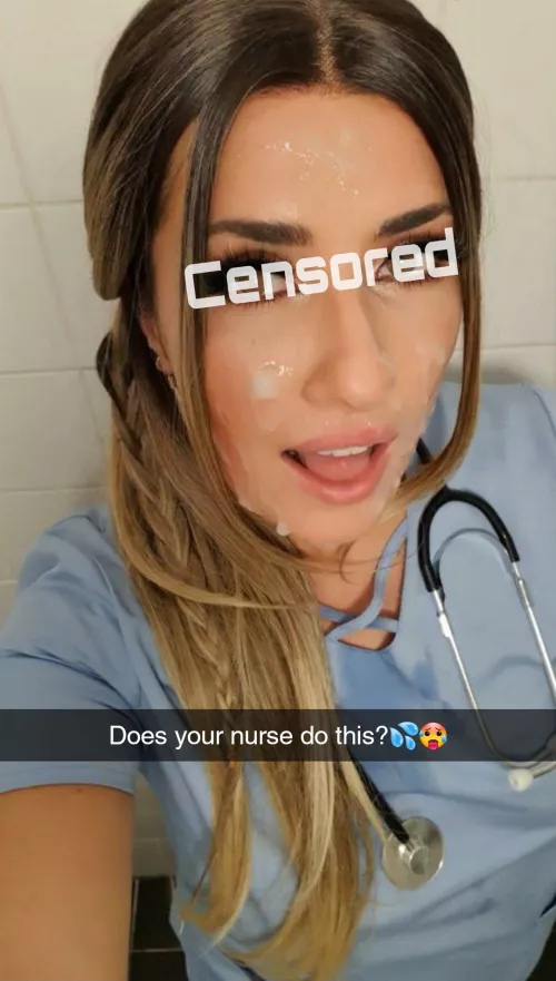 Selfie time!! by Nymph0_Isabella