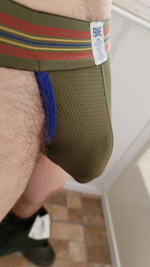 Spilling out of the sides by icntslp