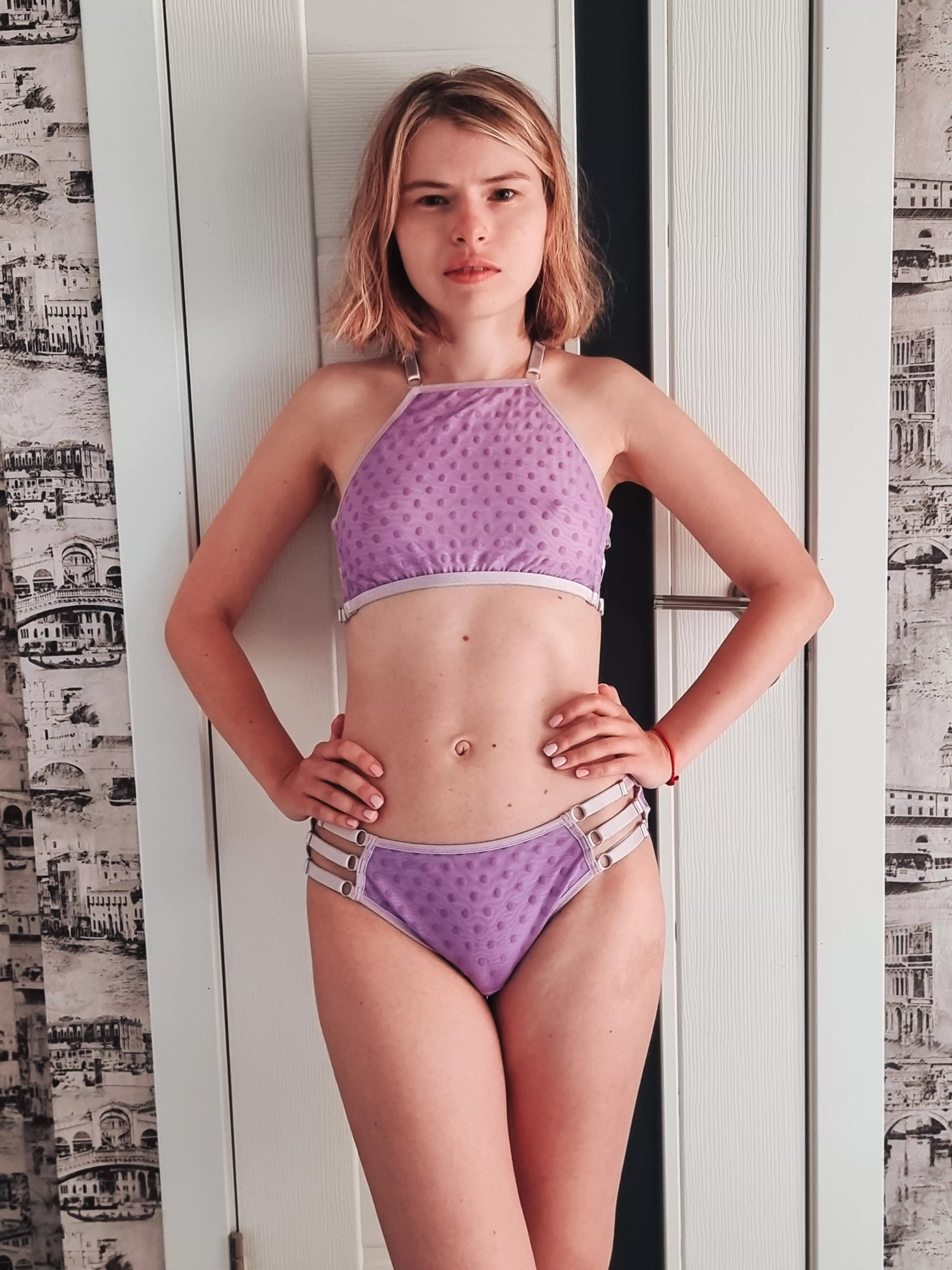 Start your morning with me, not with the bathroom [F] posted by secretgarden25