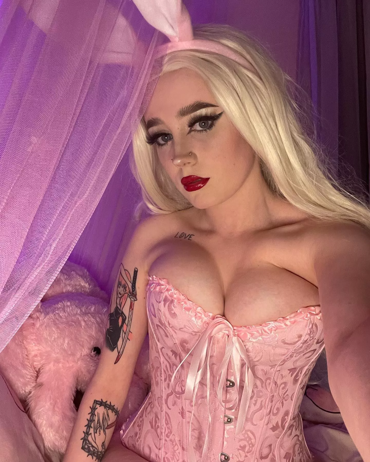 Want me to leave red lipstick around your dick? ;) hehe posted by ghostbabiii_