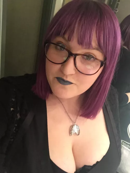 28F uk..happy Friday my lovelies! by Physical_Butterfly83