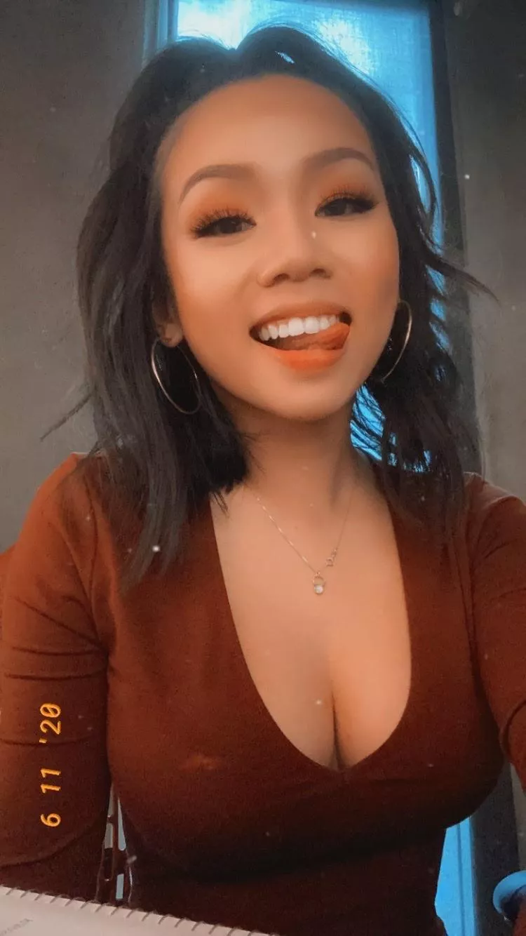 Asian Cutie posted by AureliaXPope