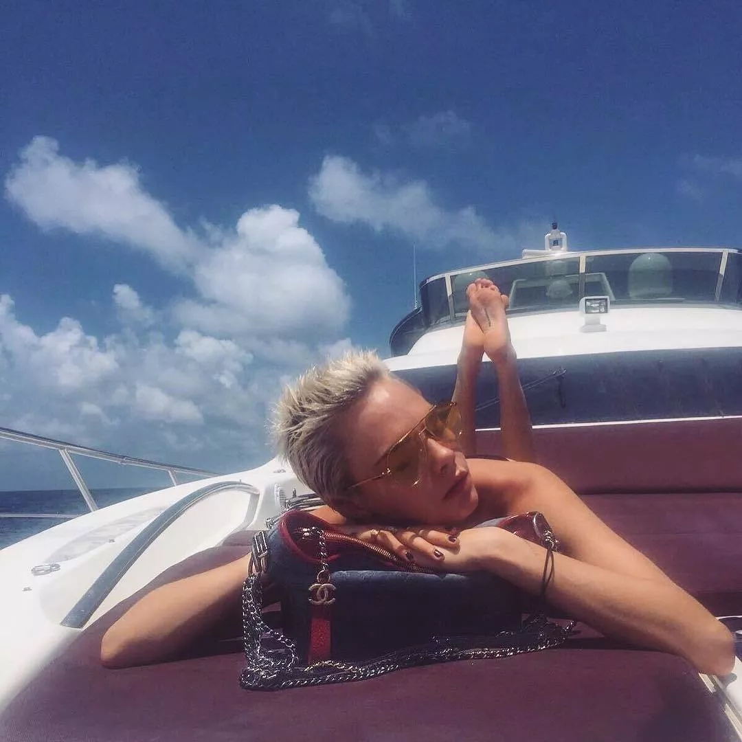 Cara Delevingne posted by babes5