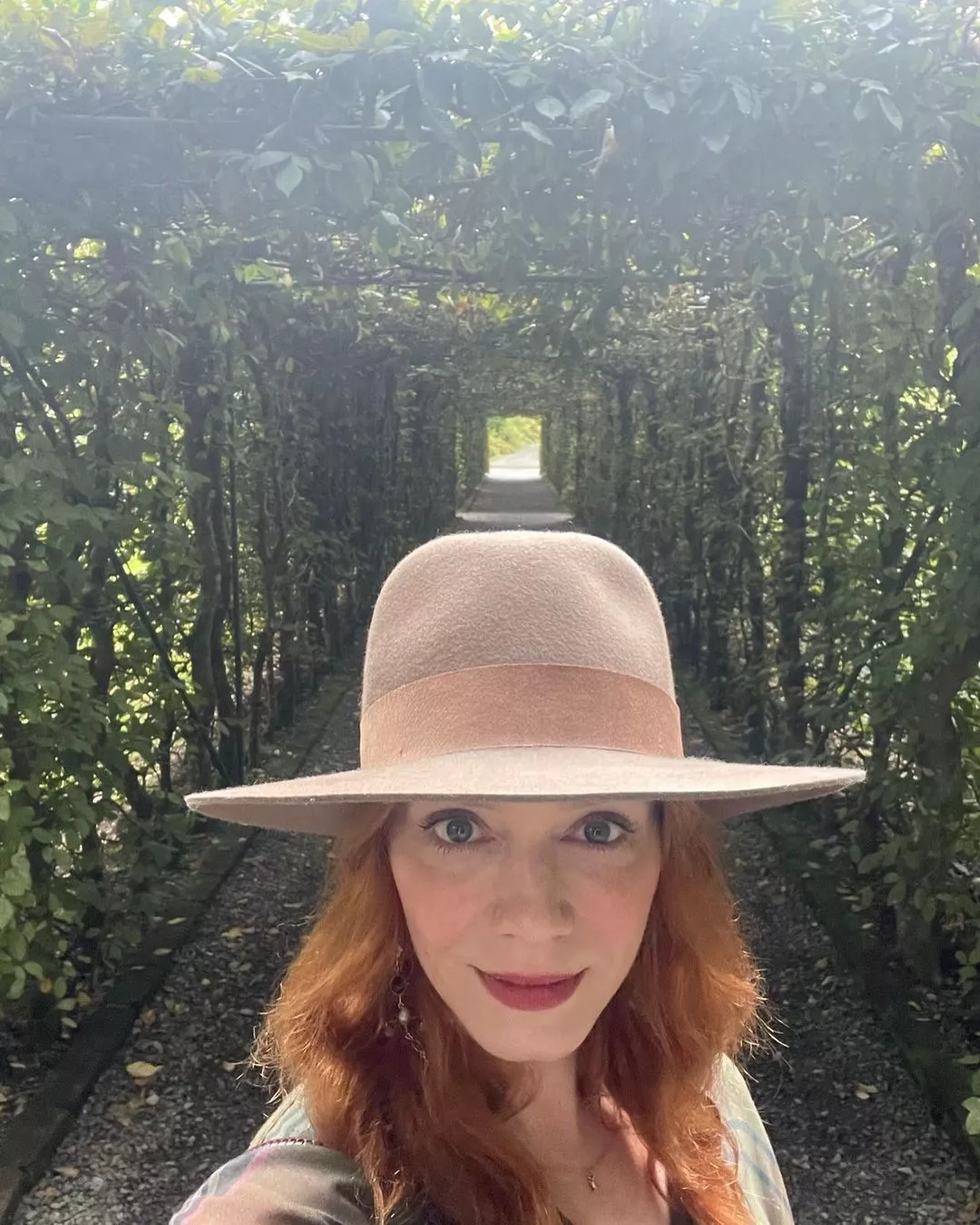 Christina Hendricks posted by Dramatic-Steak4220