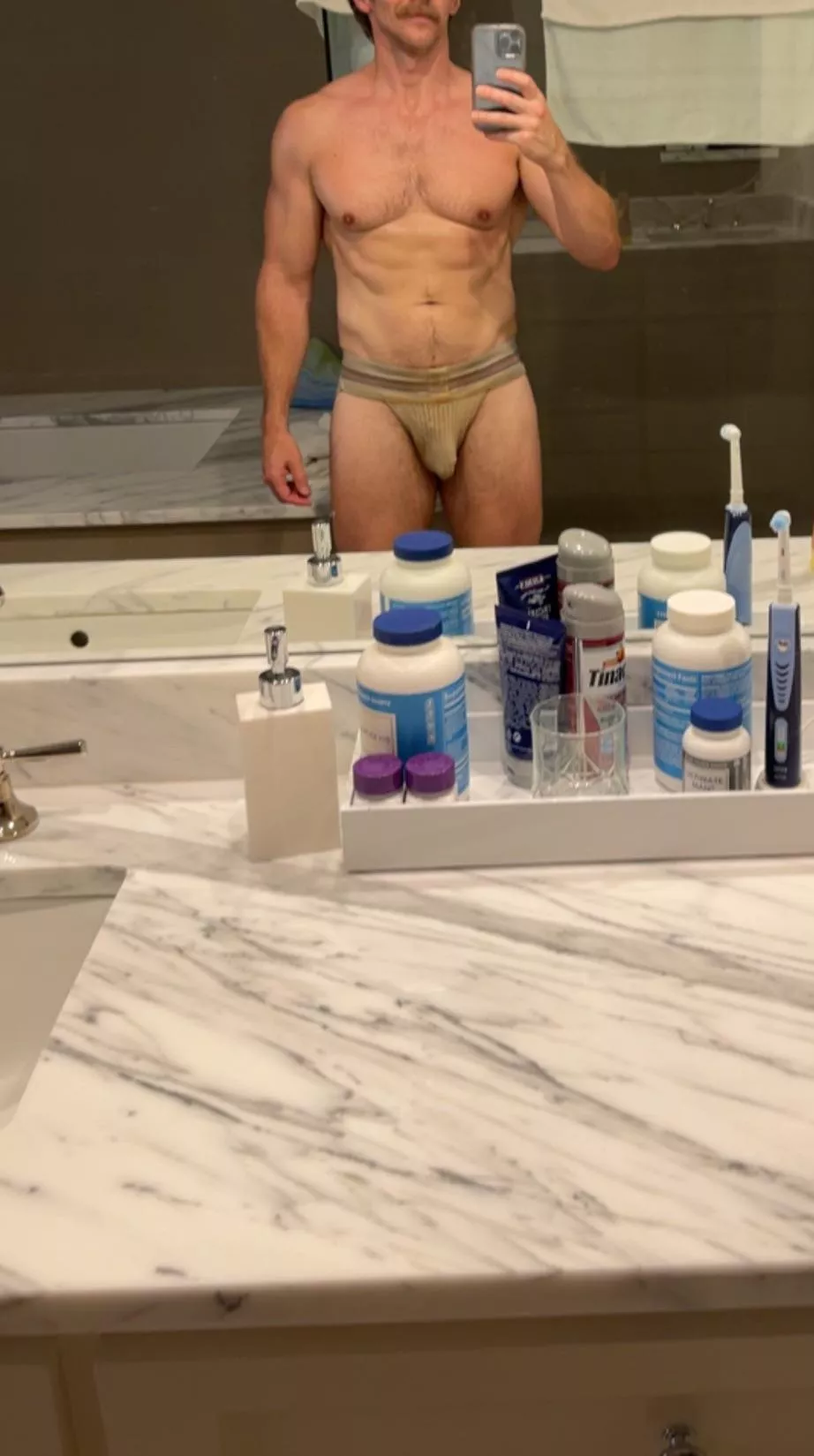 Come lift with me and barrow my jock! posted by Vapar8