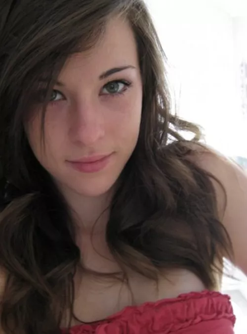 Cutie by DullBetaine572