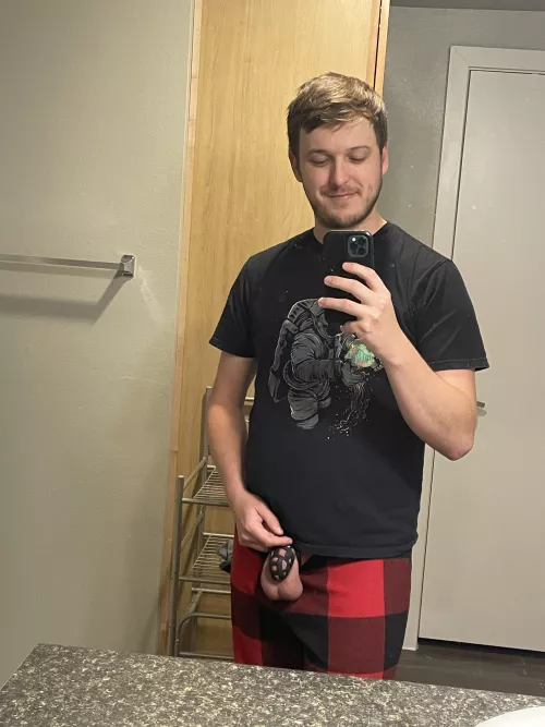 Decided to go down a size in cages before bed, how does it look? by Ok_Alternative_4423