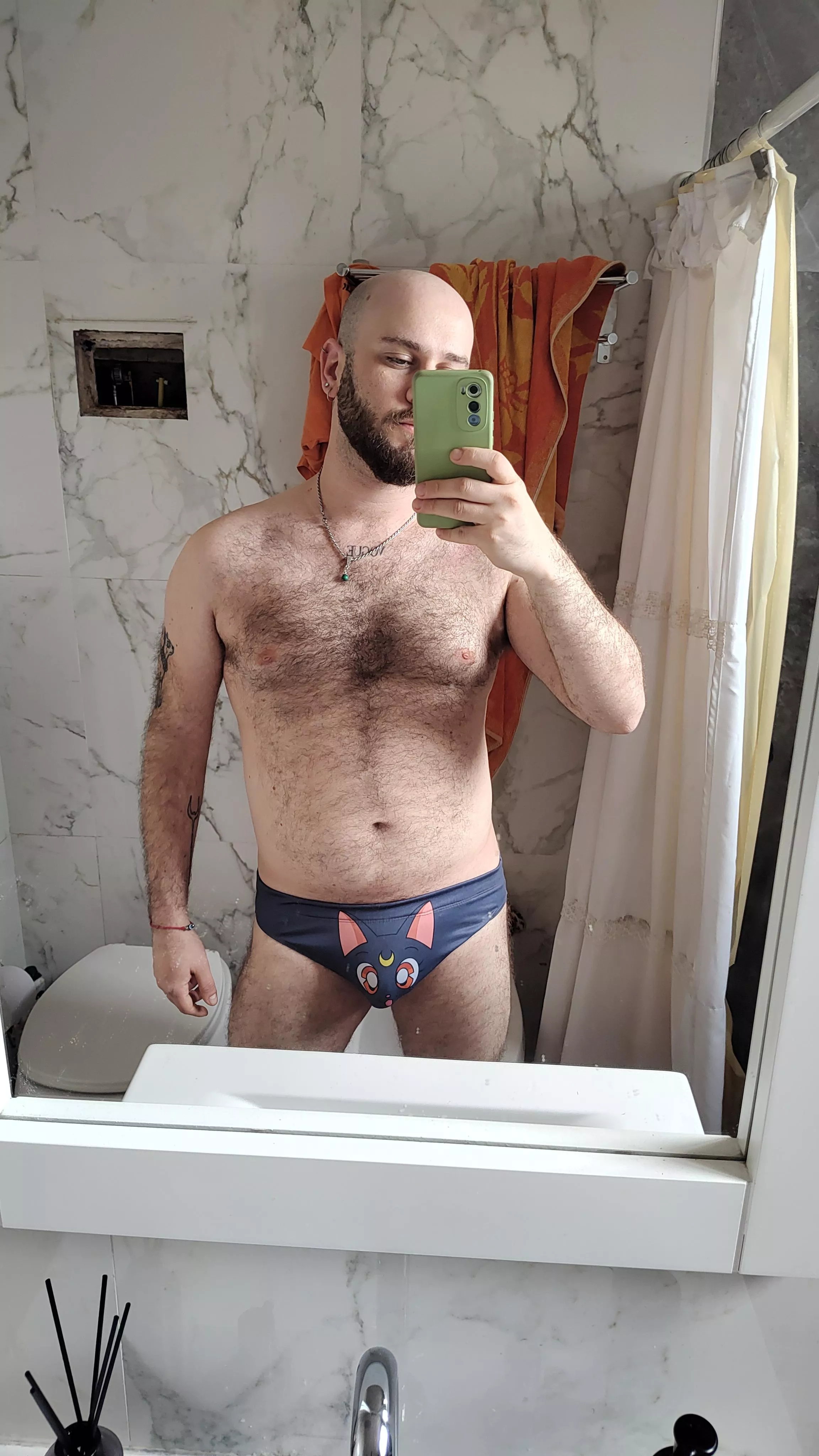 Did u Say hairy? posted by myshinigamieyes_