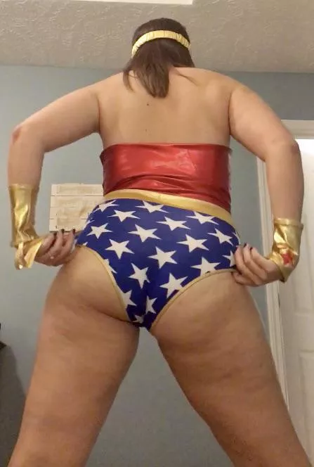 Do you like my ass in my Wonder Woman bodysuit?? posted by cheeky_charm