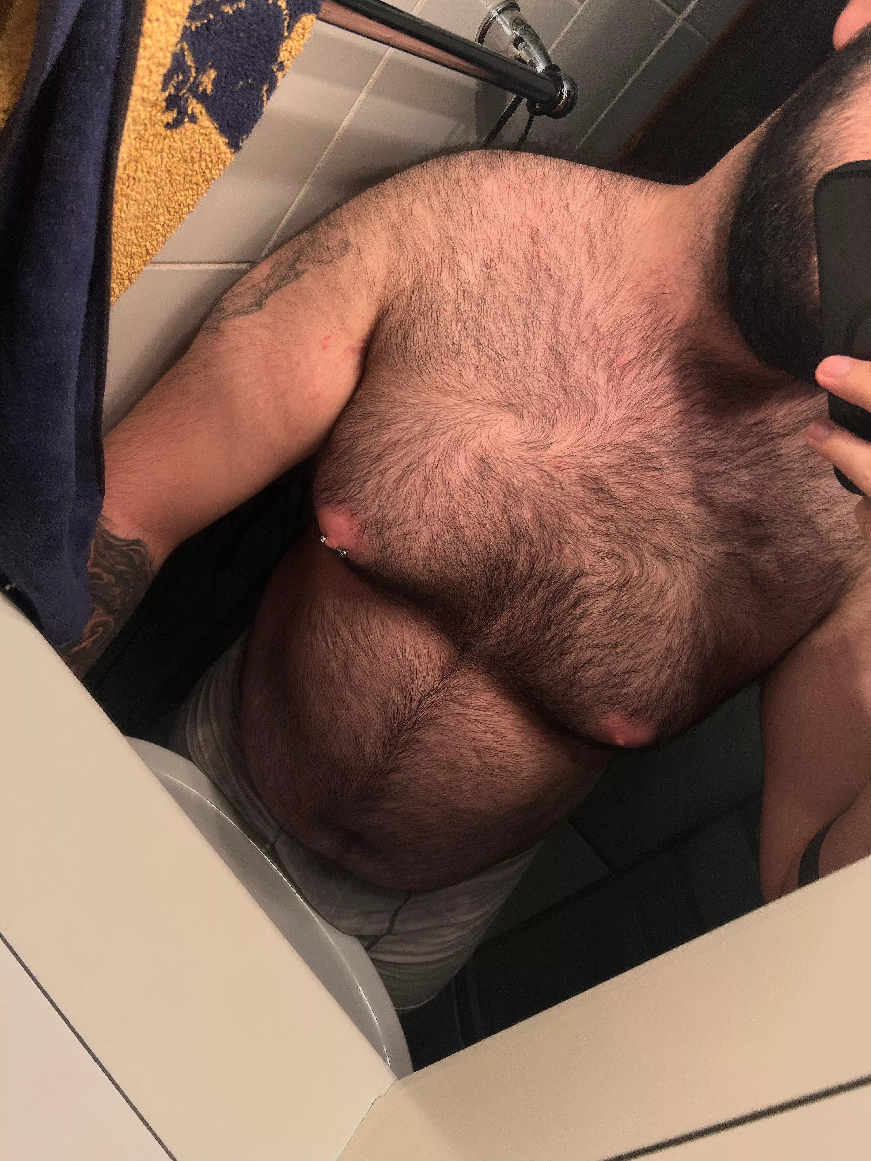 Hi everyone✌️ posted by BearoDach