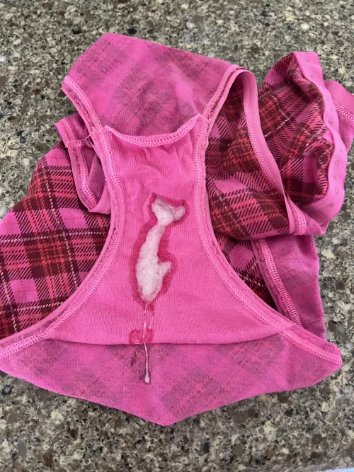 I love getting a surprise load in my panties!!💋 by SamanthaStrong45