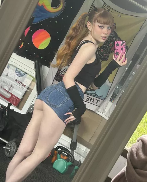 i love showing off by pocketpixxie