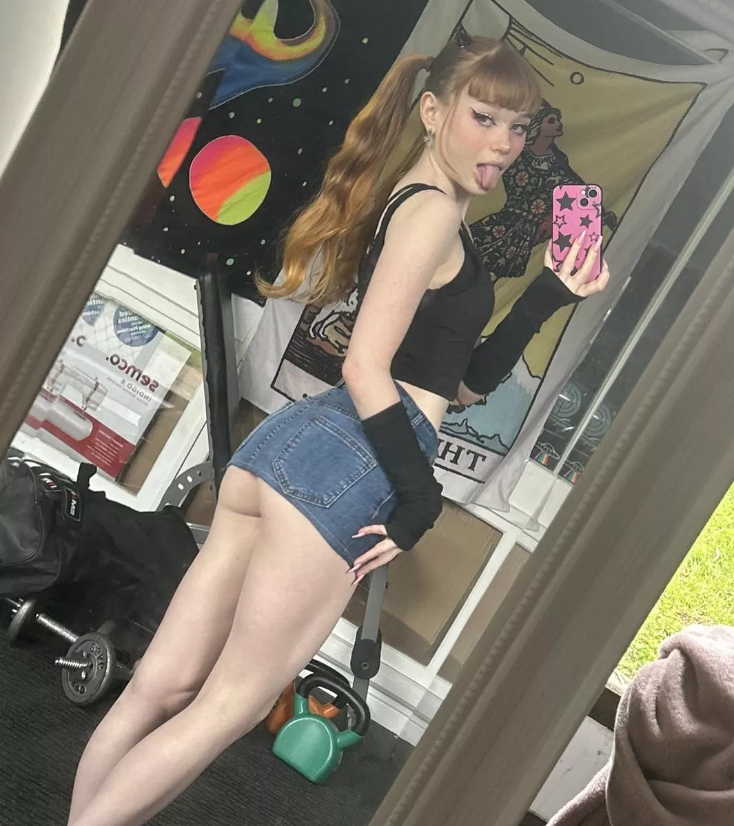 i love showing off posted by pocketpixxie