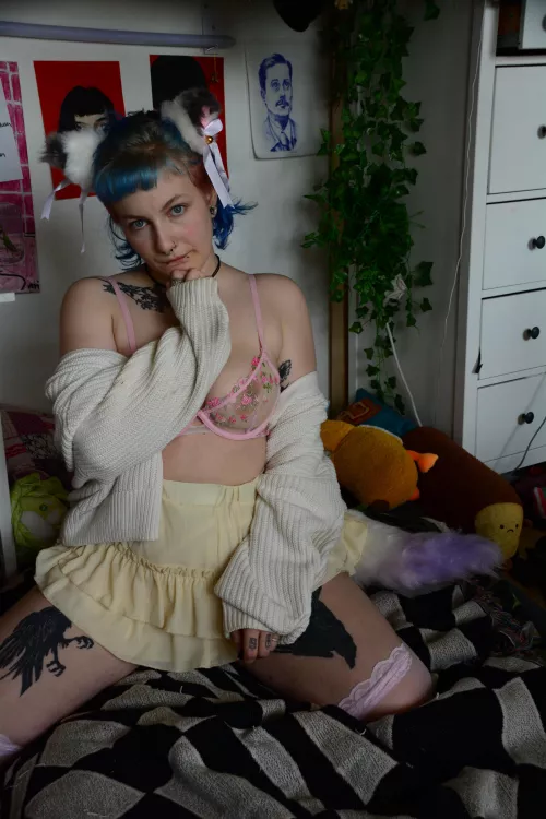 Milkers trapped in a cute bra by FreakingTrap