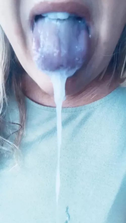 Nothing better on my tongue by SmashvilleOFMilf