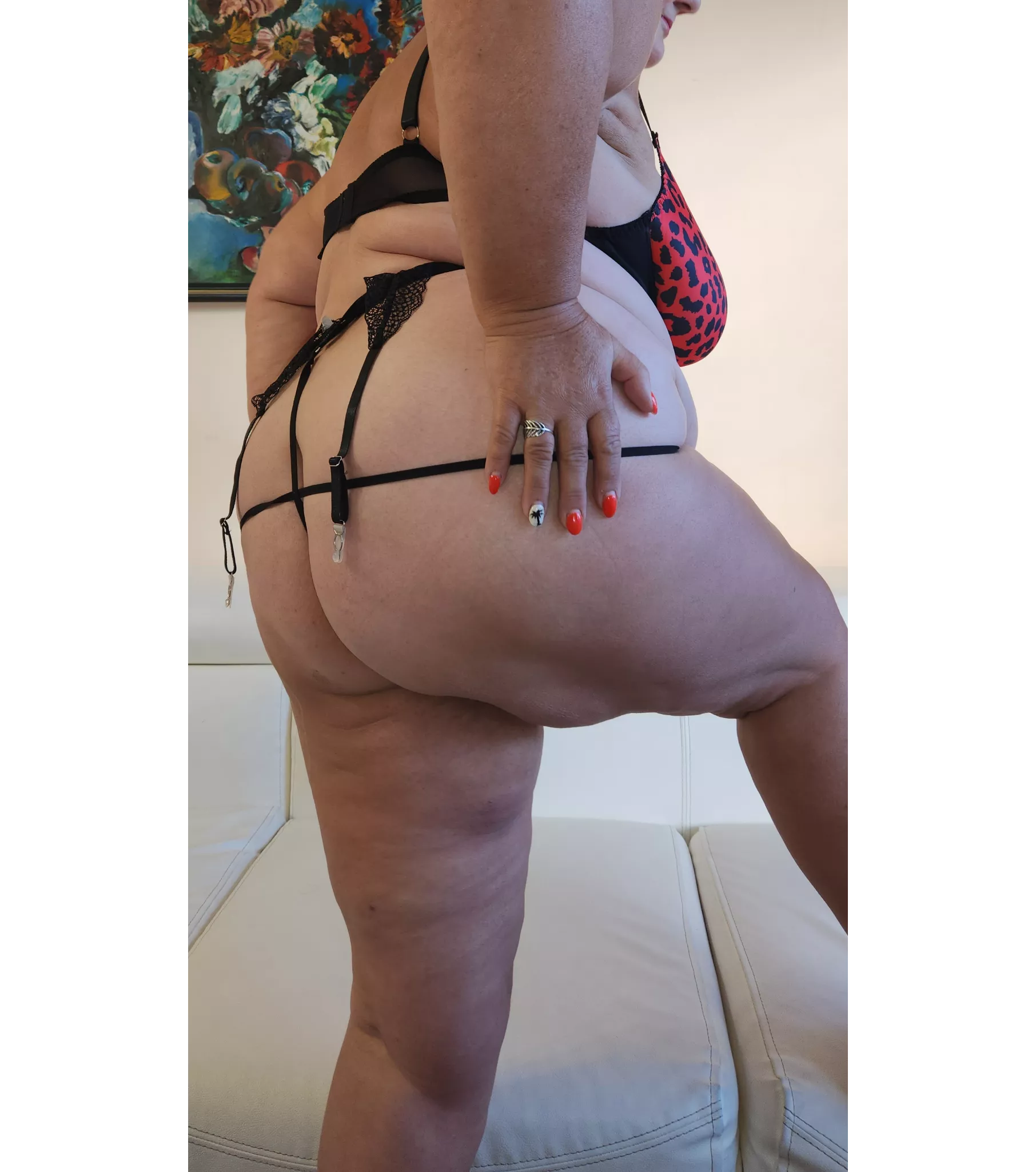 Nothing special, only big ass and juicy boobs here. posted by beautifulandbusty