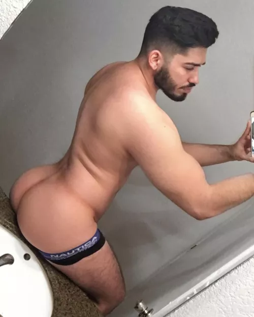 Spank me ☺️ by Kylemiz