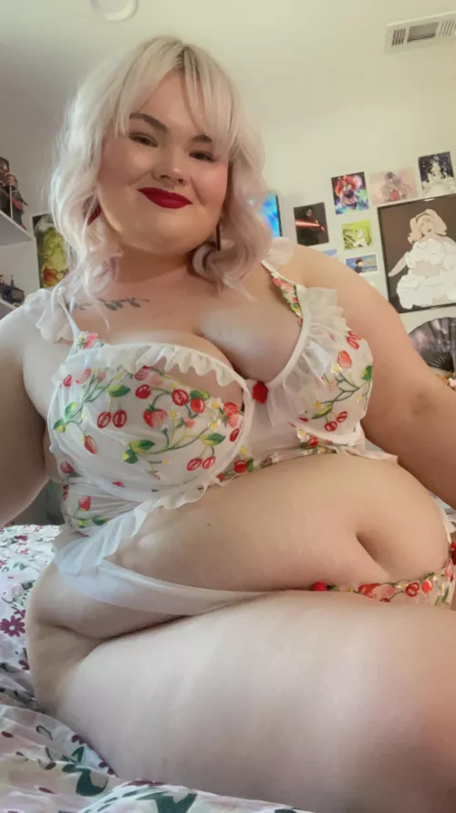 Sweet as a strawberry by lilstrawberrybaby-