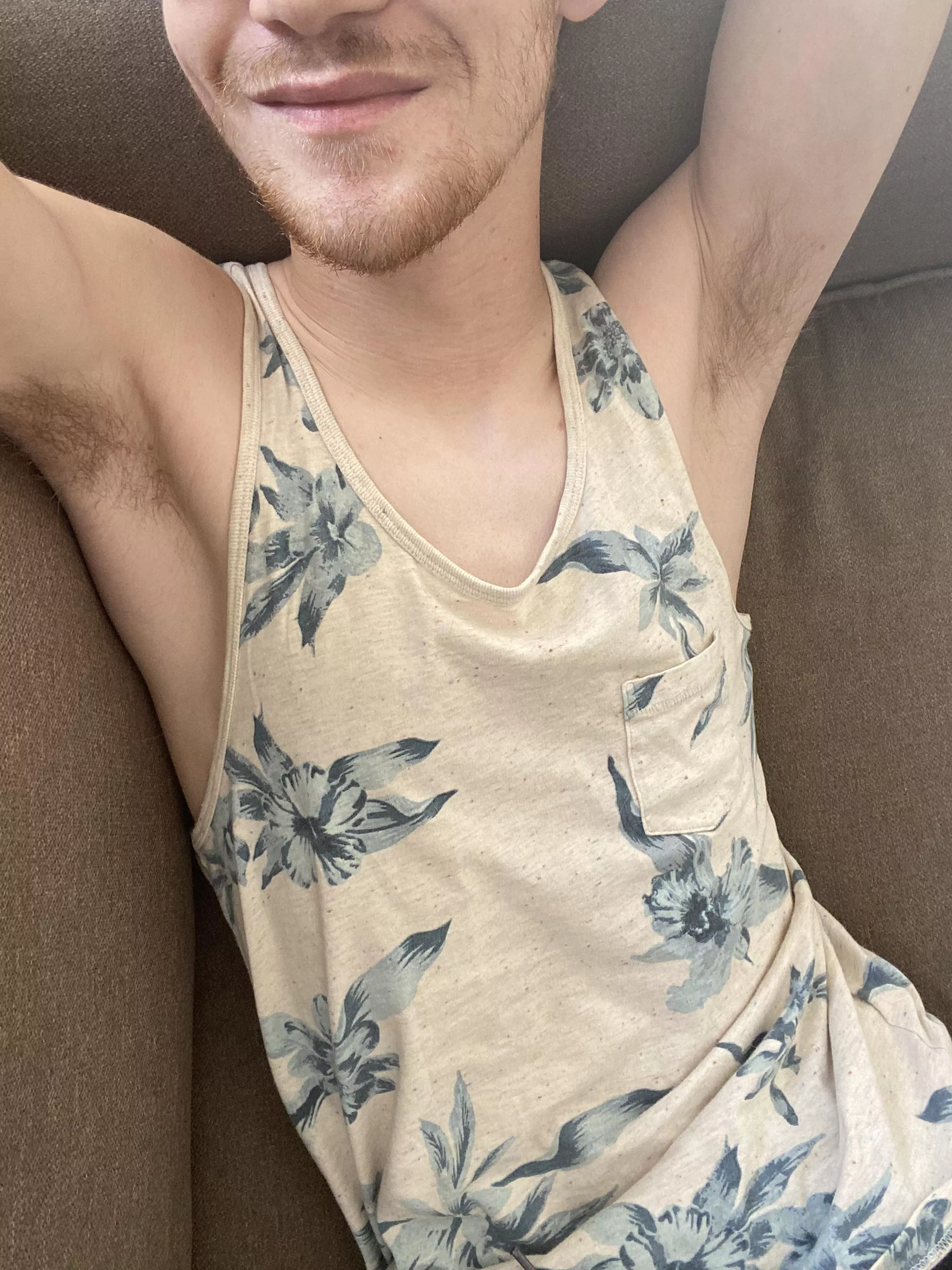 The hot weather has me smelling amazing posted by hunghoncho-101