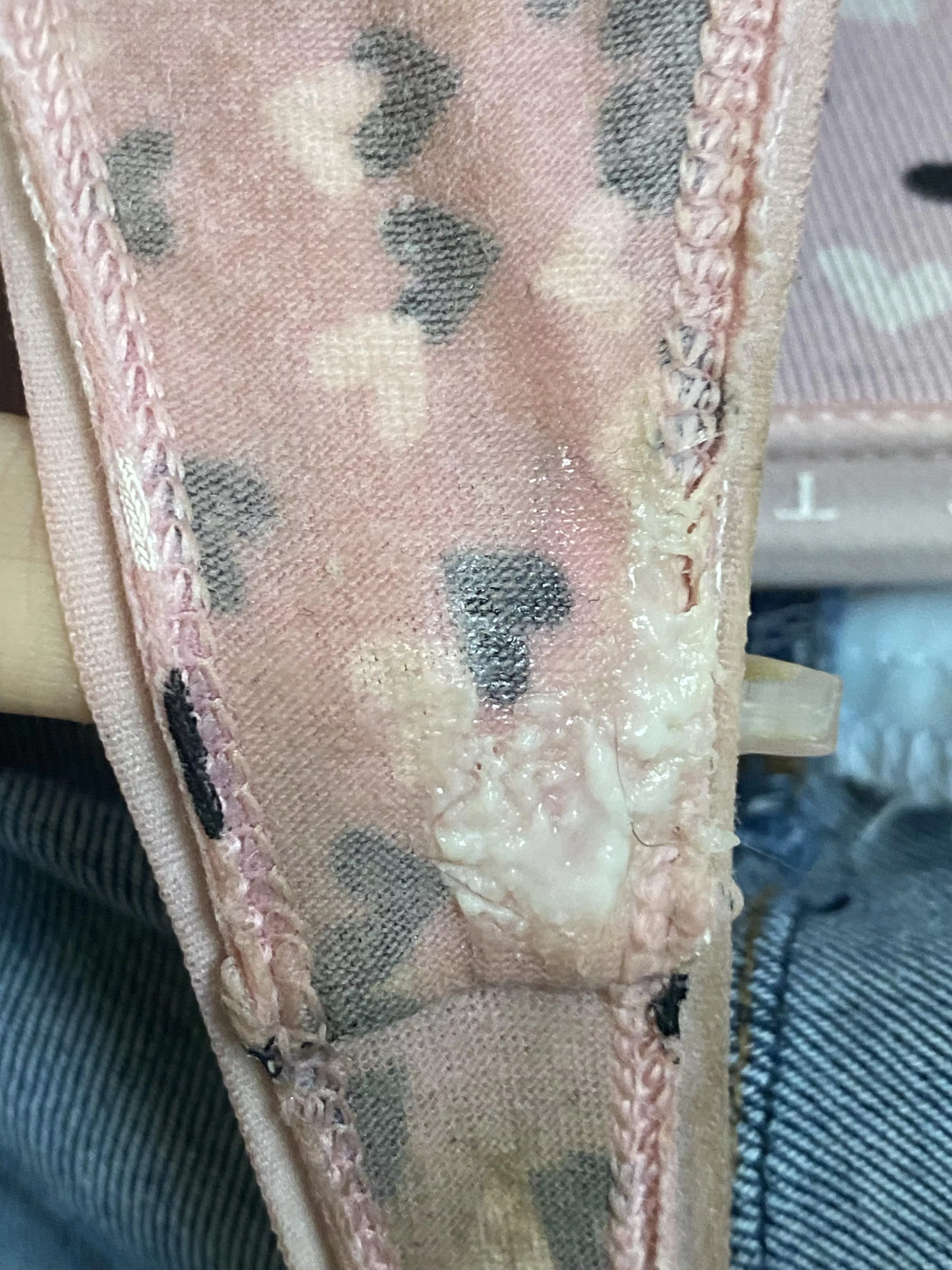 A creamy one for y’all on this day. Happy Friday babes 😘 posted by hottieLatina