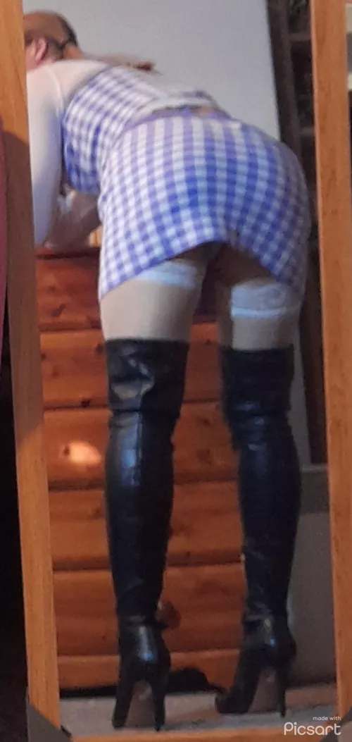 A sneak peak by Antique-Ad9682