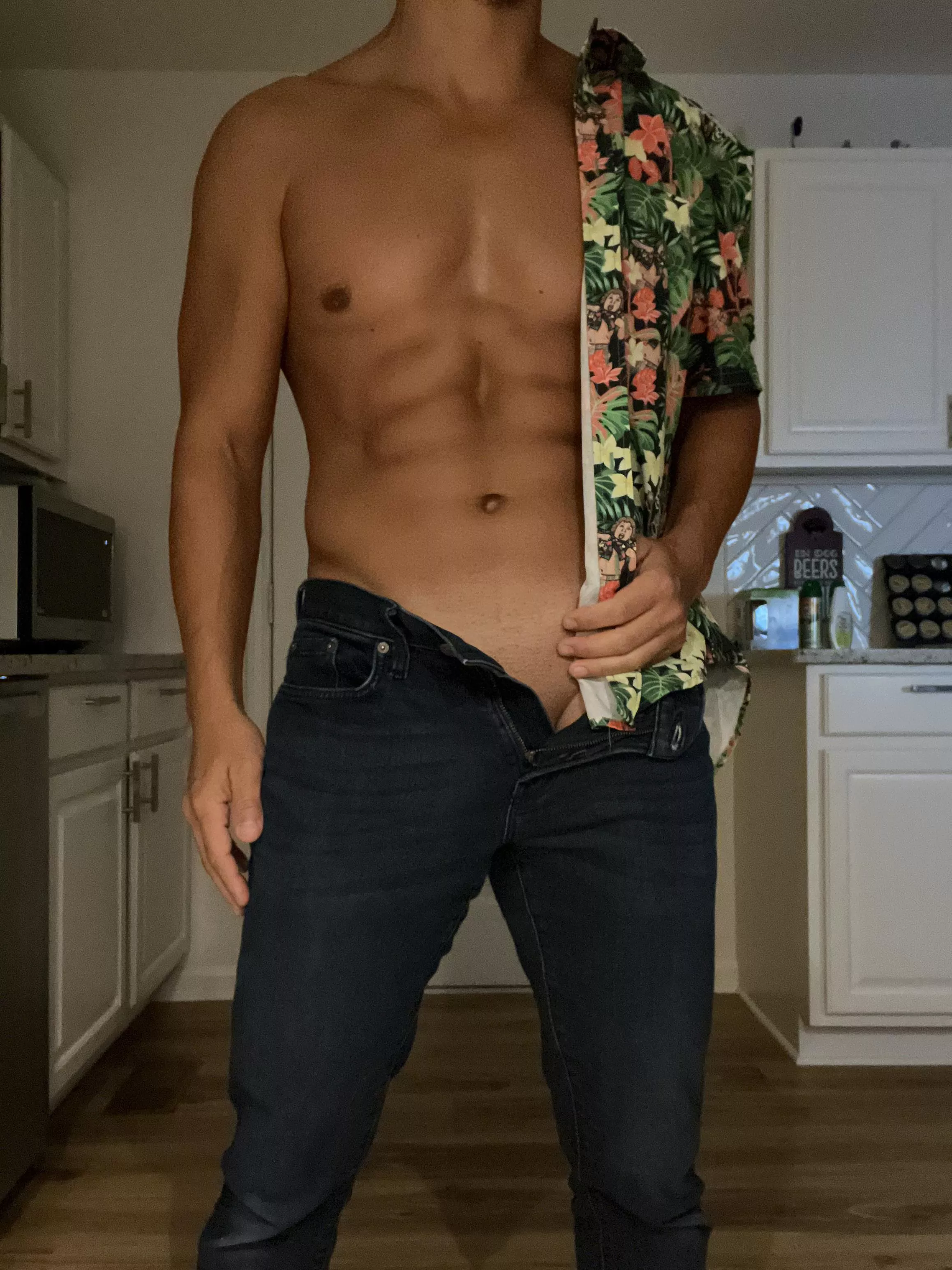 Aloha! Who’s ready to get lei’d?! posted by Future_Poolboy