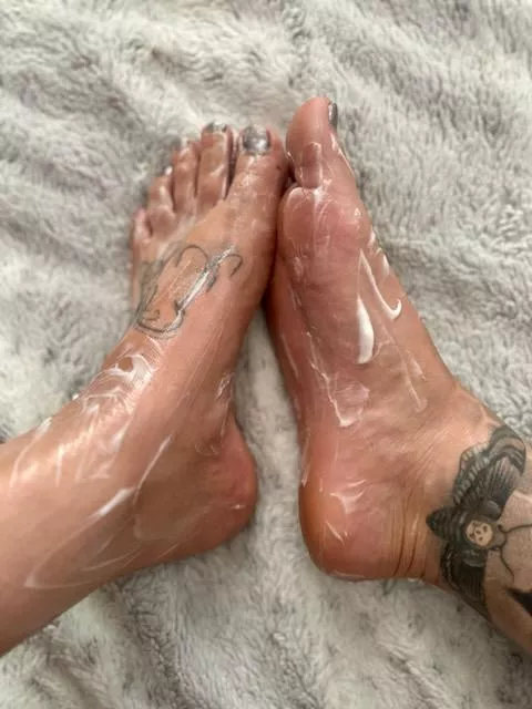 Cum rub one out with me posted by Cozeck1