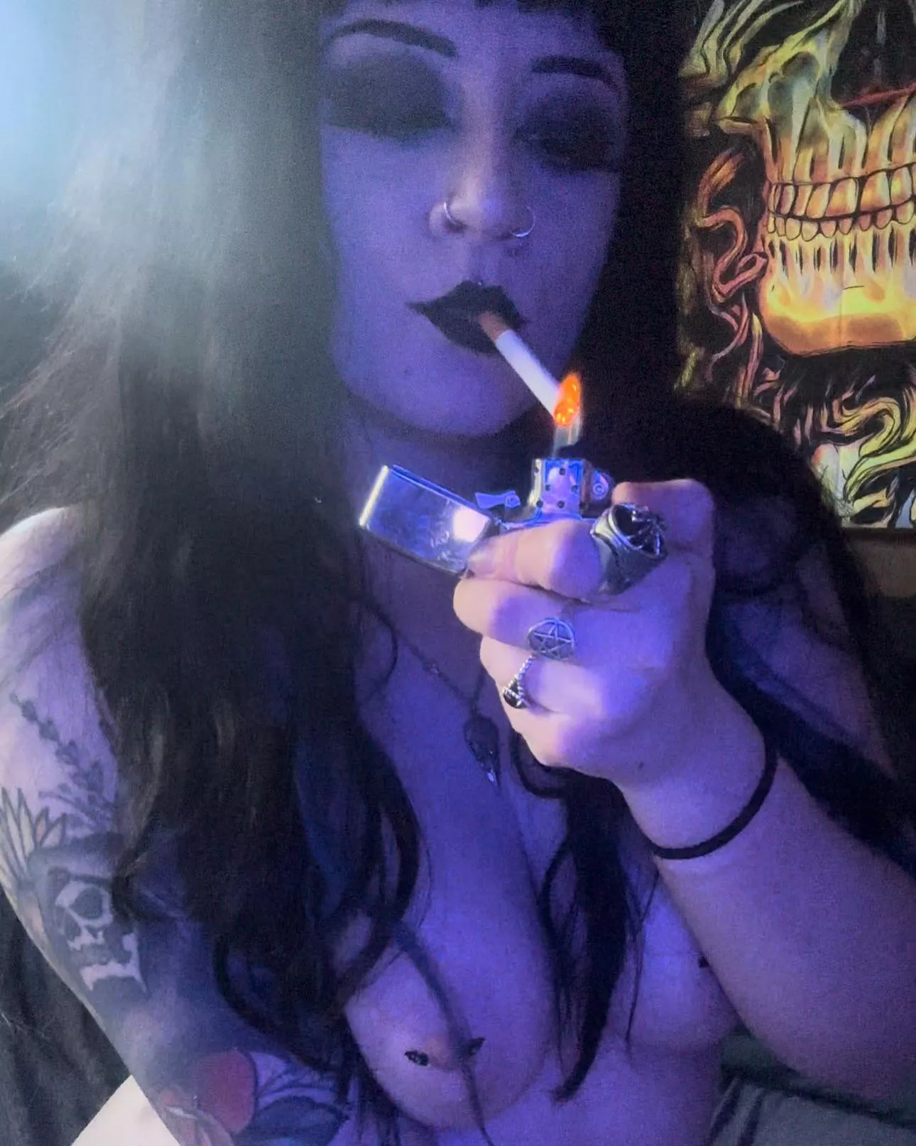 Do you like goth girls? posted by blueghostkat