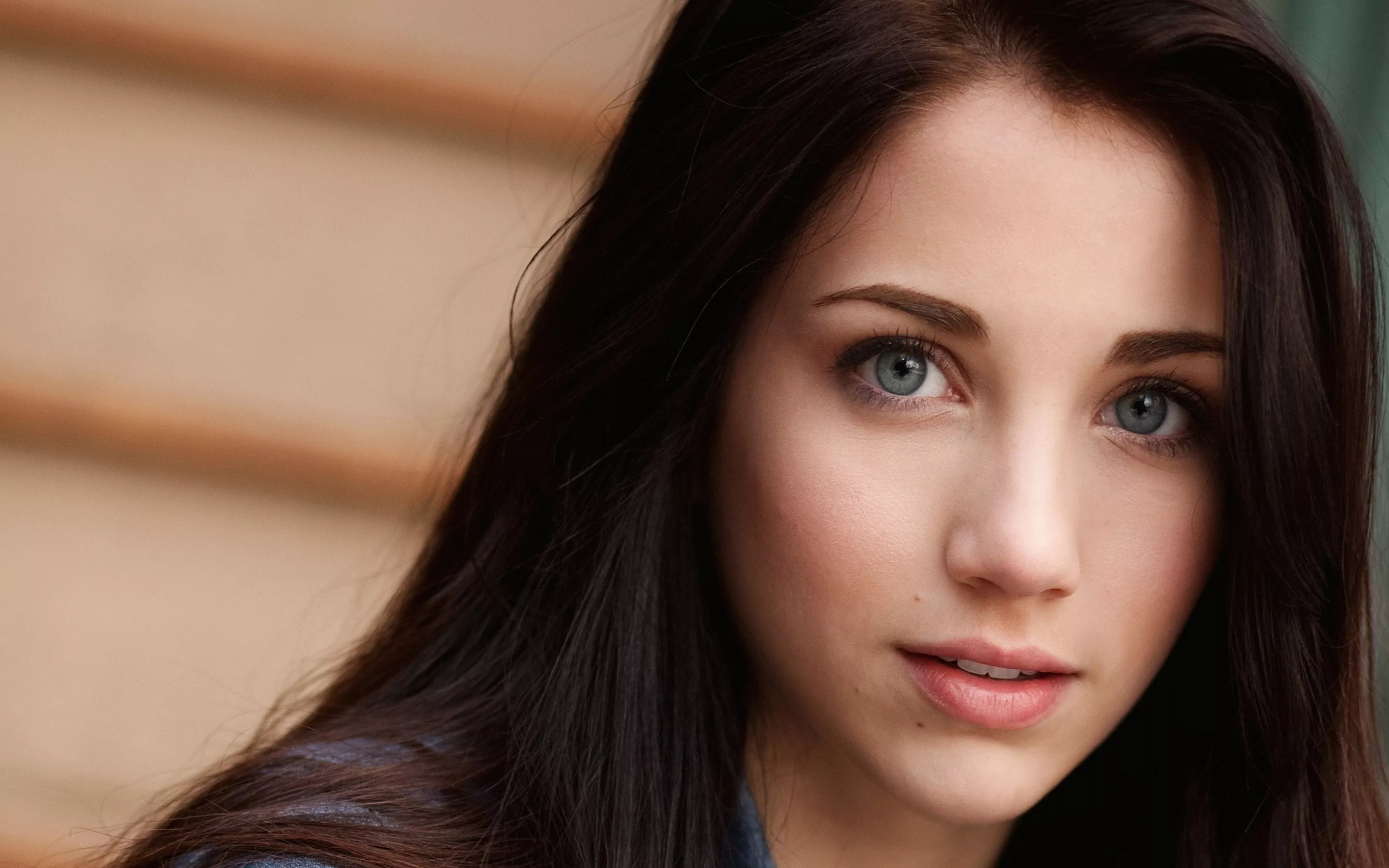 Emily Rudd posted by bareTomato67