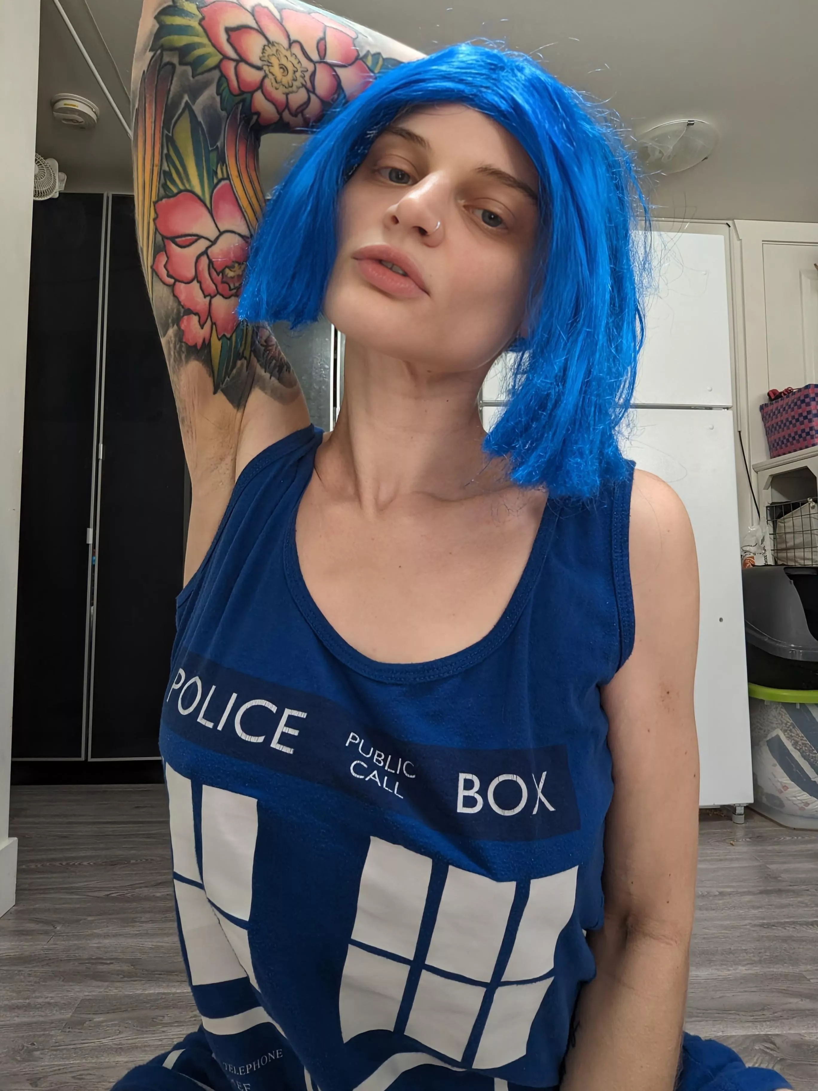 [enby] Can't remember the last time someone was in my TARDIS posted by oliviaoccult