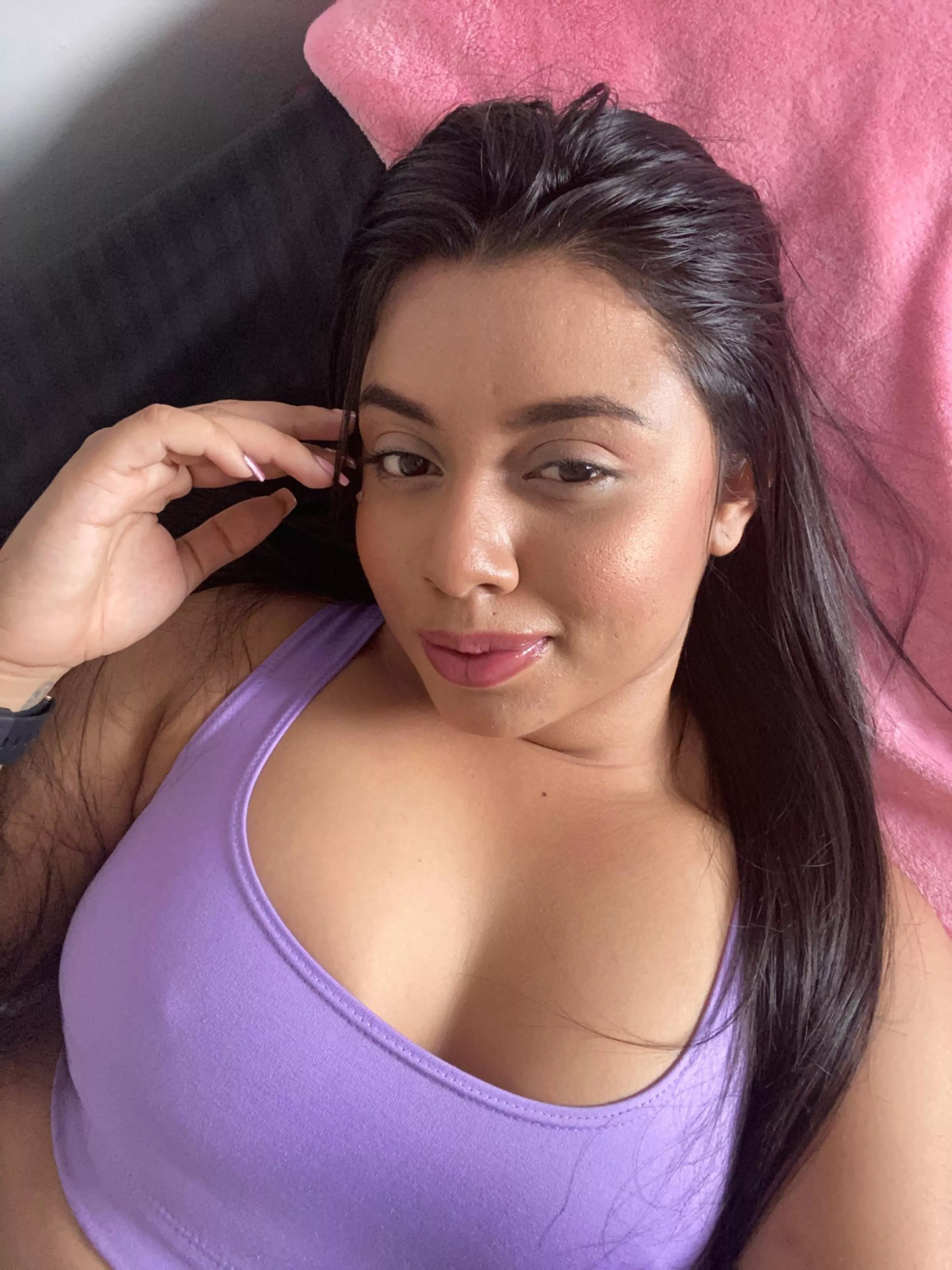 Enjoy my most recent selfie :) posted by HOC_EARNINGS