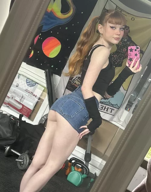 i love showing off by pocketpixxie