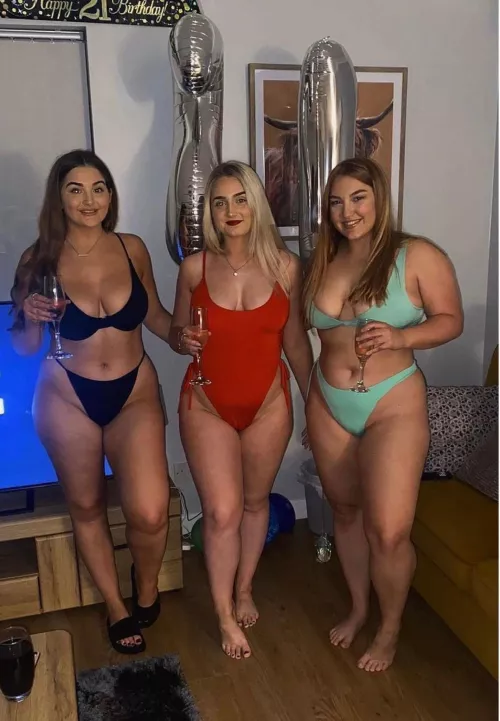 It’s the weekend baaaabbbyyy by Ambitious-Summer1062