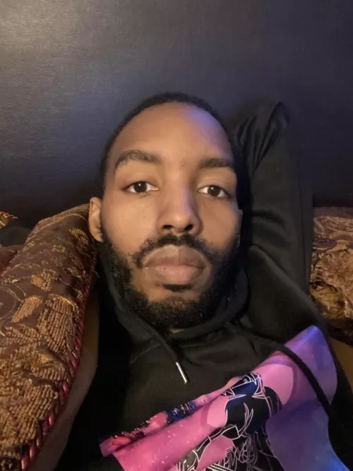 Looking for friends on ps5 and Xbox . I play overwatch yugioh master duel starfield dbd and more. Definitely gonna play the new mortal kombat.Psn is bearlovergaymer and for Xbox it’s gaymerbbc by bearlovergaymer