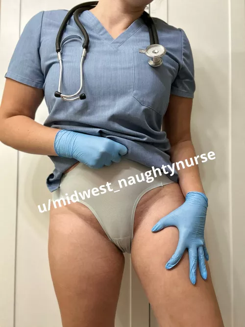 Nurse amateur by midwest_naughtynurse