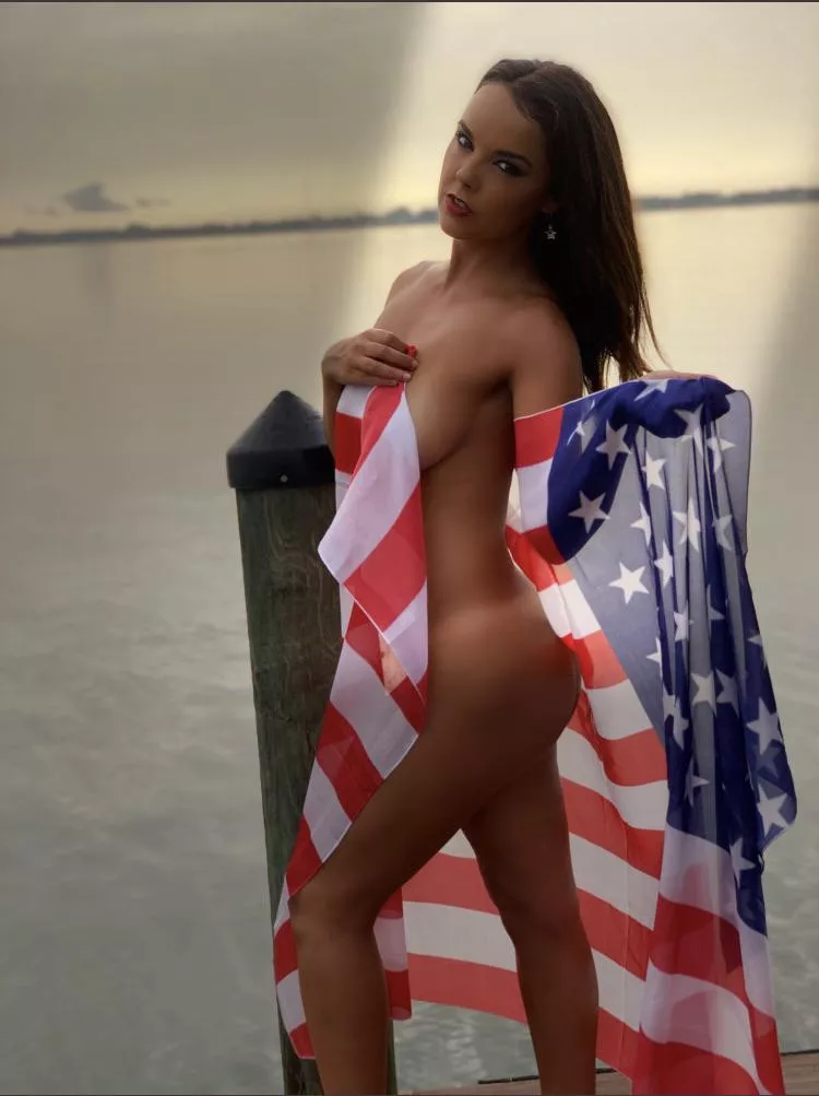 /r/dillionharper posted by Subject_Necessary996