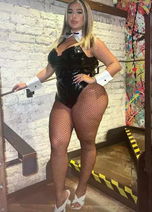 tell your wife to stop calling whilst i punish you posted by SimilarBodybuilders